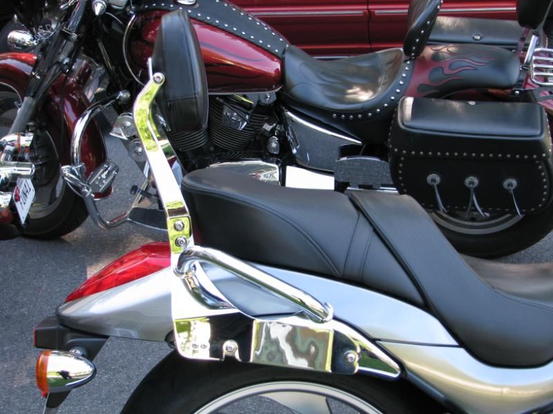 Detachable or Removable Backrest? M109 Rider Forums